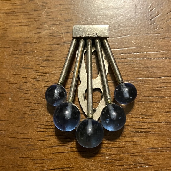 Vintage 1940s Blue Bead Dress Clip - Picture 4 of 5